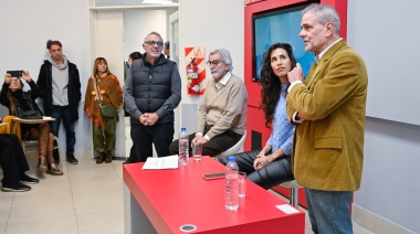 En Tigre, Ricardo Grassi brindó una charla abierta sobre “cambio climático y desinformación: un desafío para la comunidad de vida”