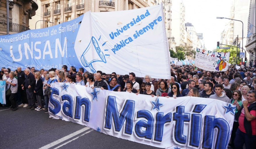 Histórica marcha universitaria: Los que dieron el presente desde San Martín