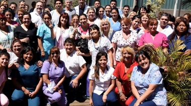 Reconocimiento a enfermeros de Malvinas Argentinas en su día