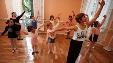 En 2017, más de 700 vecinos aprendieron en la Escuela Municipal de Danzas