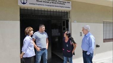 San Fernando renovó las veredas de la Escuela San Rafael