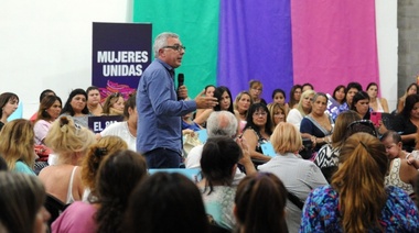 Julio Zamora participó del primer encuentro de “Mujeres Unidas”