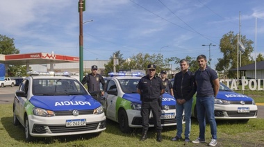 Zabaleta entregó tres nuevos patrulleros a la Policía