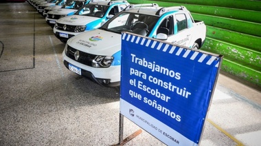 La Municipalidad de Escobar presentó 14 nuevos vehículos adquiridos con fondos propios