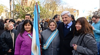 Luis Andreotti encabezó junto a vecinos el festejo por el Día de la Independencia