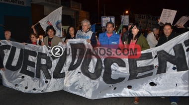 Los docentes de San Martín y Tres de Febrero marcharon pidiendo justicia por el ataque a una maestra en Moreno
