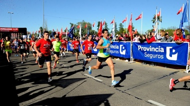 Provincia Seguros fue sponsor oficial de la 35° maratón Ciudad de Tigre
