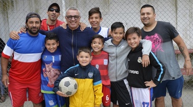 Tigre entregó un apoyo económico al Club Social, Cultural y Deportivo Baires de Don Torcuato