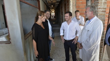 La gobernadora Vidal visitó el Hospital Cetrángolo en Vicente López