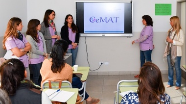 El CEMAT de San Fernando capacitó a docentes sobre los signos de estimulación temprana
