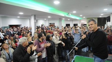 Zabaleta encabezó un plenario en Hurlingham: “Estamos unidos para que el 10 de diciembre vuelva la felicidad al pueblo argentino”