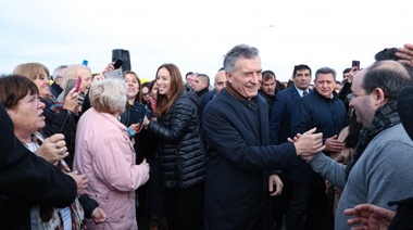 Vidal y Macri inauguraron un nuevo tramo de la Ruta Nacional N° 7