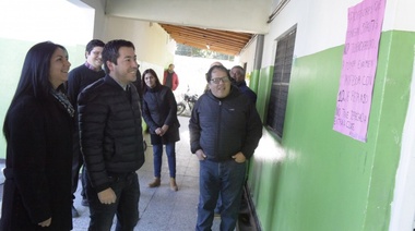 Nardini visitó la Escuela Secundaria Nº 12 de Los Polvorines