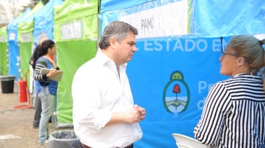 El ministro Santiago López Medrano visitó el operativo de “El Estado en tu Barrio” en San Martín
