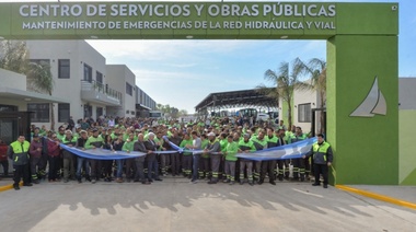 Andreotti inauguró un amplio y moderno Centro de Servicios y Obras Públicas