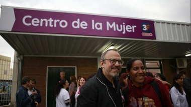 Valenzuela inauguró el Centro de Diagnóstico para la Mujer