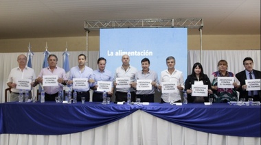Zabaleta y Daniel Arroyo presentaron el Plan contra el Hambre en Corrientes junto a referentes de la provincia