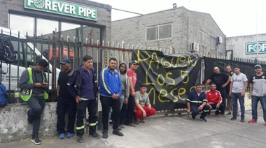 Importante empresa de Ciudadela suma 300 despidos y sus trabajadores reclaman sueldos adeudados