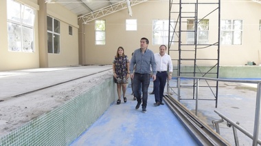Se remodela la pileta del Hospital de Rehabilitación de Malvinas Argentinas