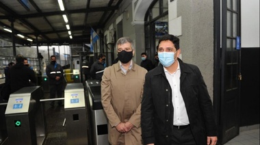 Juan Zabaleta y el presidente de Trenes Argentinos Martín Marinucci supervisaron las nuevas cámaras termográficas en la estación de Hurlingham