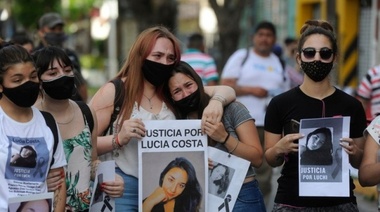 Familiares y amigos de Lucía Costa marcharon en reclamo de justicia