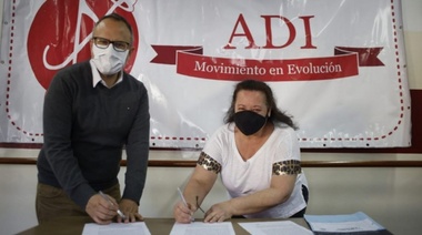Valenzuela entregó subsidios a instituciones locales