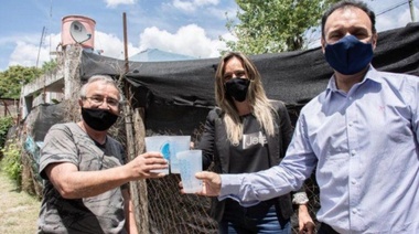 Malena Galmarini habilitó una red secundaria de agua potable en Esteban Echeverría