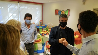 Jorge Macri visitó una fábrica de juguetes