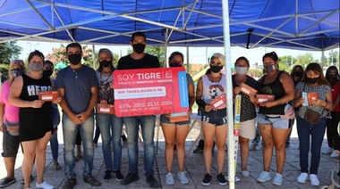 Se entregaron tarjetas Soy Tigre a trabajadores de la Economía Popular de la Feria Niño Dios