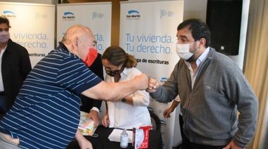 25 familias de San Martín se beneficiaron con la escrituración social gratuita
