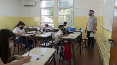 Posse declara esencial la educación en San Isidro