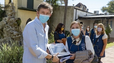 Entregan en San Isidro herramientas tecnológicas a los jardines municipales