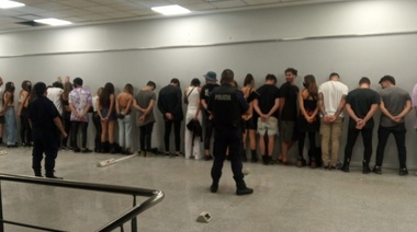 Desbaratan una fiesta clandestina en el centro de Morón