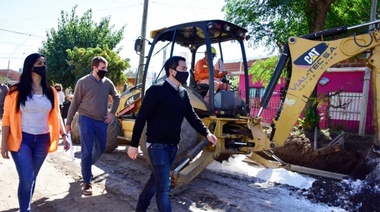 Nueva obra de pavimentación en Villa de Mayo