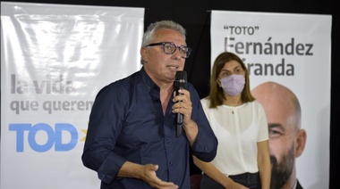 Julio Zamora: "El Frente de Todos tiene el compromiso de invertir en educación, en salud y generar empleo para cada argentino y argentina"