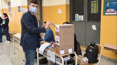 Votó Lucas Ghi en El Palomar