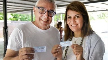 Julio y Gisela Zamora votaron en Benavídez