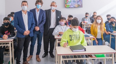 Juan Andreotti inauguró la renovada Escuela Secundaria Técnica N°2