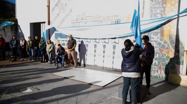 La Escuela Preuniversitaria de la UNAHUR conmemoró la semana de mayo