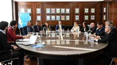 Insólito: Al Gobierno Nacional le preocupa la falta de figuritas del Mundial