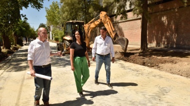 Noe Correa visitó la obra de pavimentación e hidráulica de la calle Colpayo