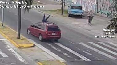 Impactante: fue atropellada violentamente por un auto y recibió rápida atención del COT