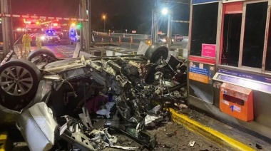 Un hombre murió tras chocar a toda velocidad contra una cabina de peaje