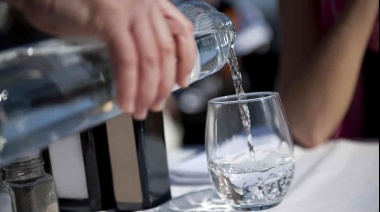 Promulgan ley para que locales bailables y bares bonaerenses provean agua gratuita a los clientes