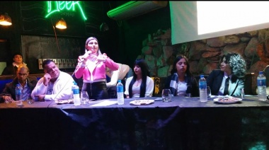 Angela Rios participó de un Congreso libertario y expuso sobre la inutilidad del Ministerio de la Mujer