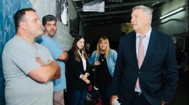 San Martín: El Dr. D´Alessandro se reunió con vecinos en una institución de Villa Lynch