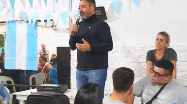 Petrillo: “Acá no se baja nadie, vamos camino a la intendencia”