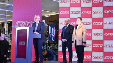 Julio Zamora inauguró el nuevo supermercado COTO en Rincón de Milberg