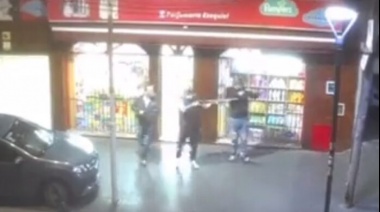 El dueño de una pañalera se defendió a los escopetazos de los saqueos