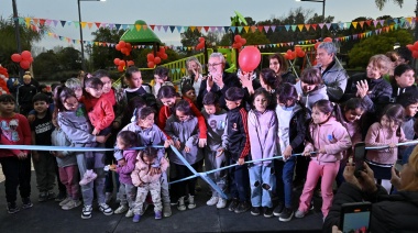 Julio Zamora presentó los espacios públicos renovados N°90 y 91 en Rincón de Milberg